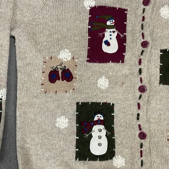 Croft & Barrow Snowman Hearts Snowflakes Christmas Sweater Beige Button‎ PL - Picture 3 of 16